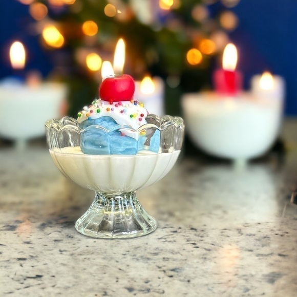 ⚠️SALE Candle // Handmade Blue Ice Cream And Sprinkles Candle SEND OFFERS 🥳 - Picture 6 of 6